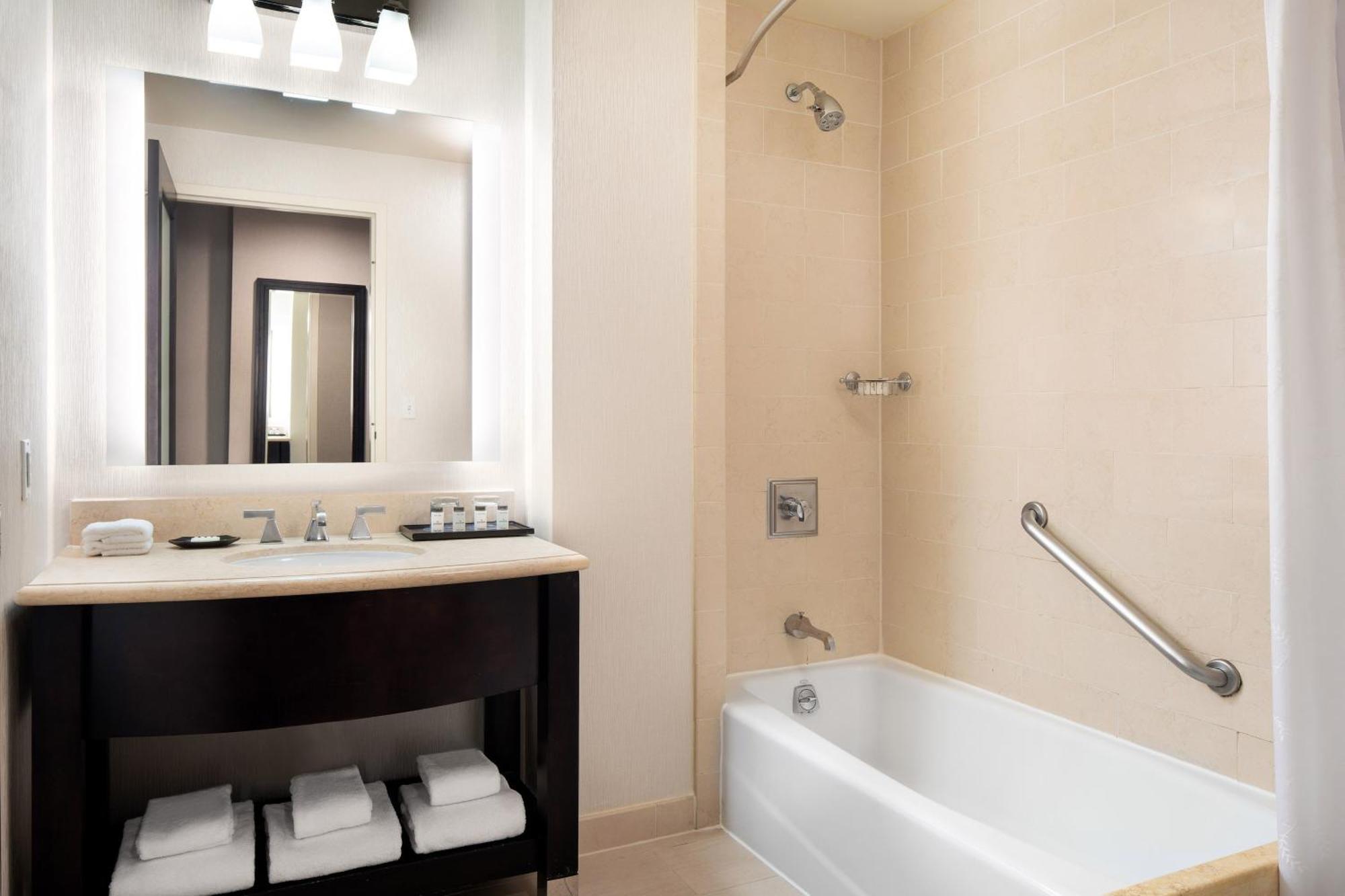 Sheraton Garden Grove-anaheim South Hotel 4*