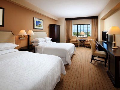 Hotel Sheraton Garden Grove-anaheim South 4*